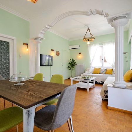 Kosta'S Cottage House Athena Bagian luar foto