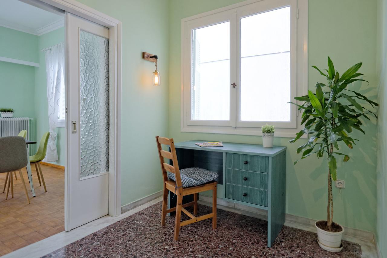 Kosta'S Cottage House Athena Bagian luar foto