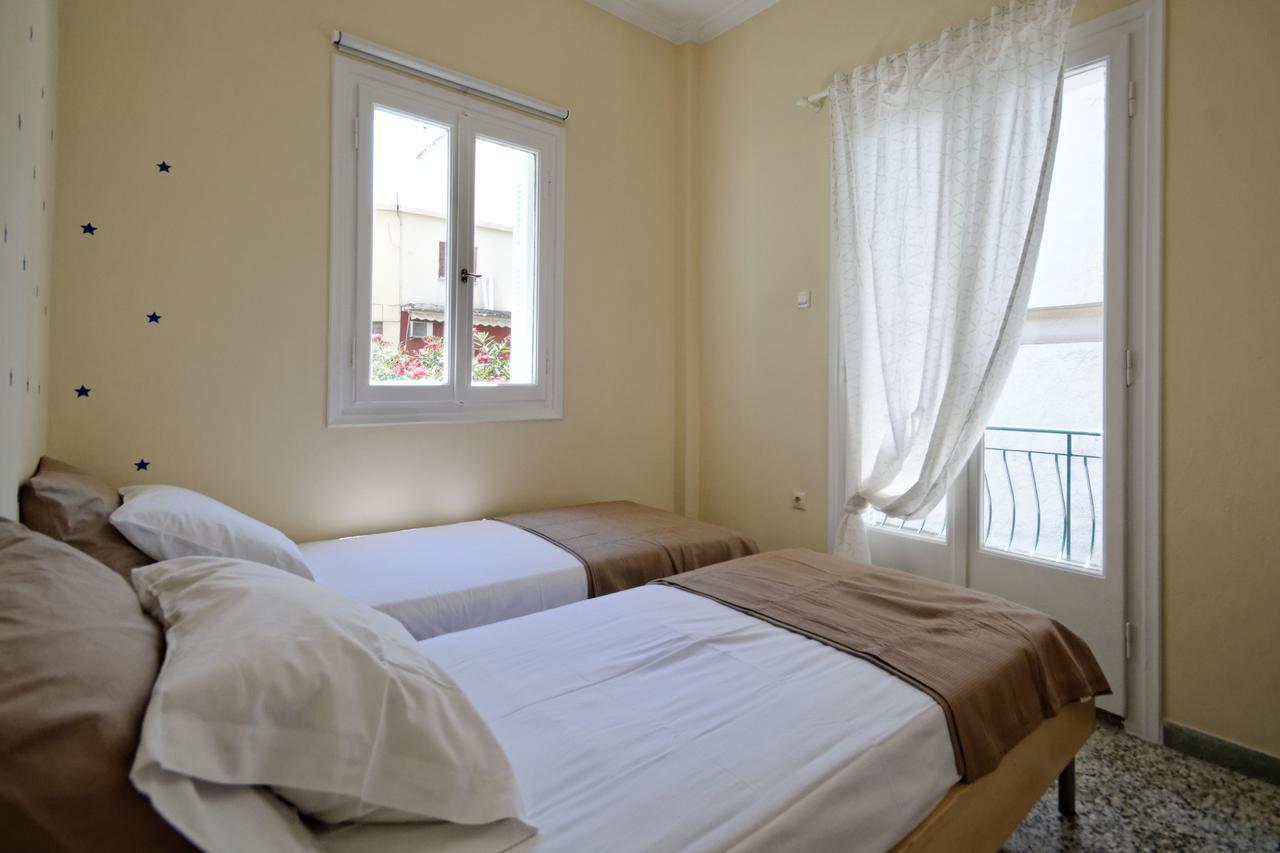 Kosta'S Cottage House Athena Bagian luar foto