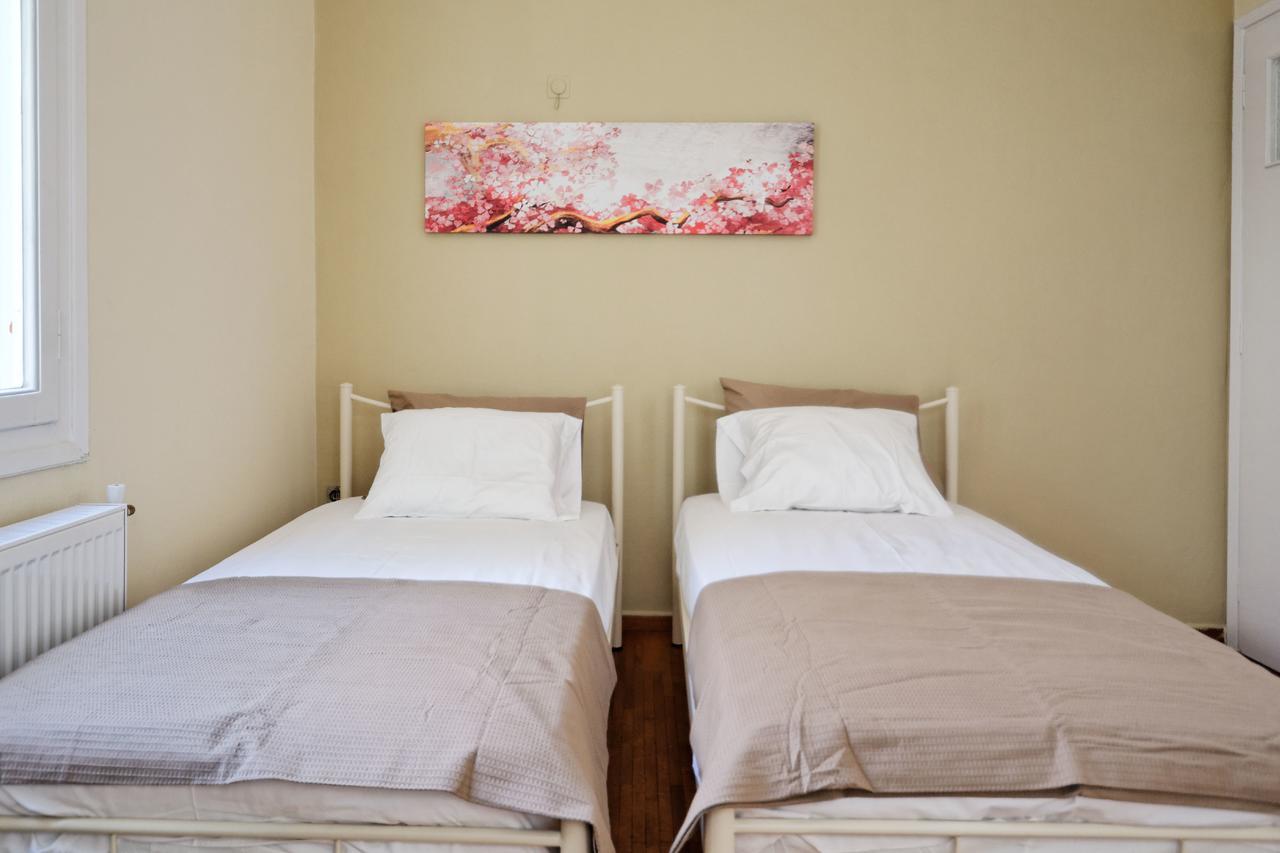 Kosta'S Cottage House Athena Bagian luar foto