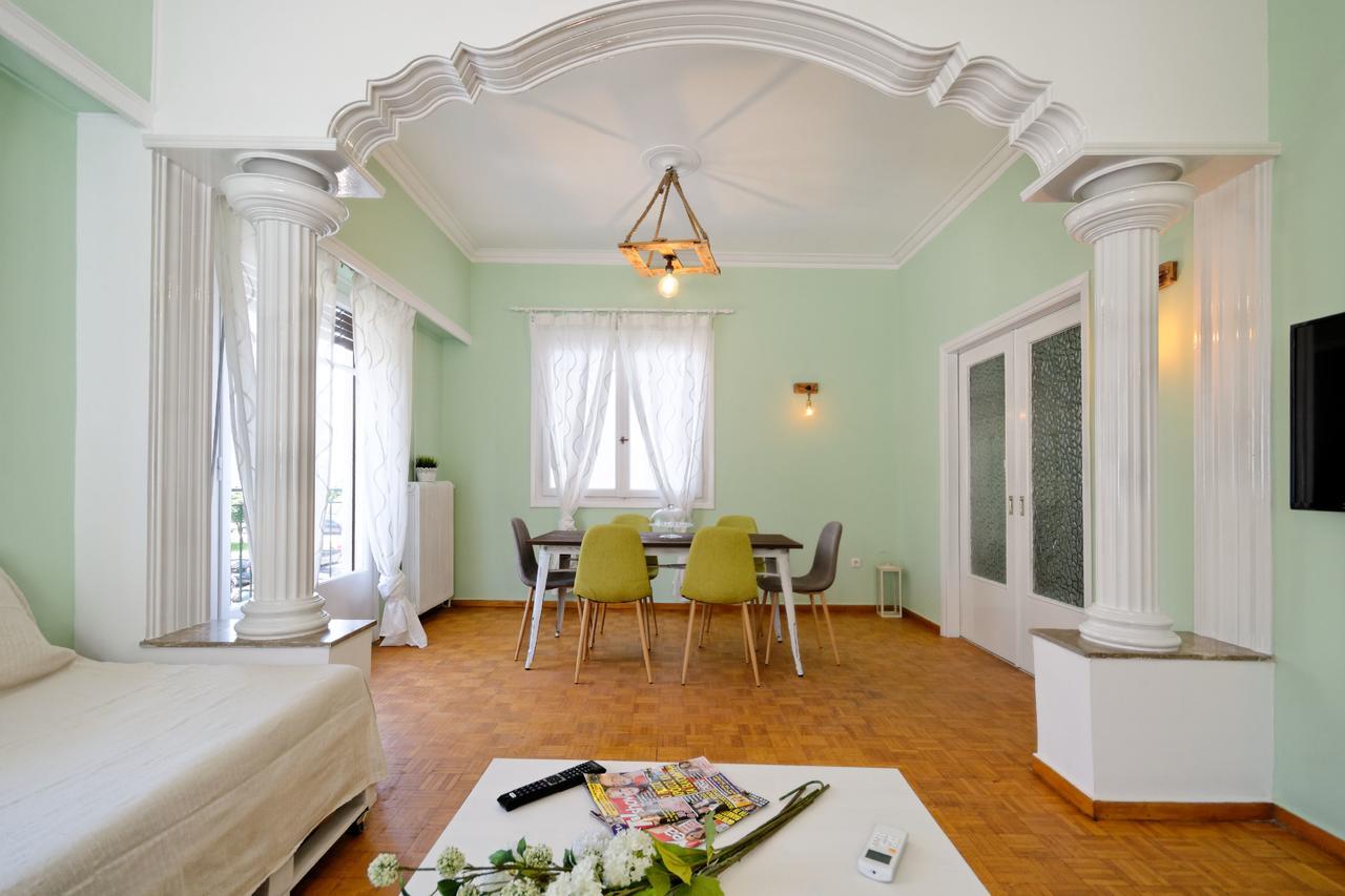 Kosta'S Cottage House Athena Bagian luar foto